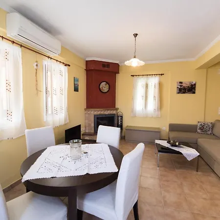 Modern 15 Mins From The Town Of Lefkas Appartamento Lazaráta