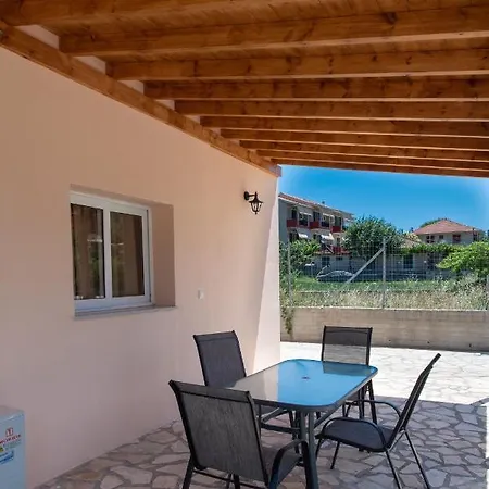 Apartment Modern 15 Mins From The Town Of Lefkas Lazaráta